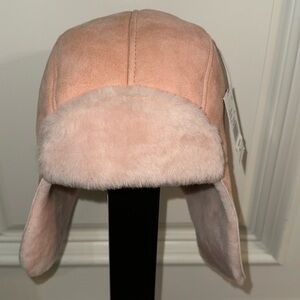 New UGG kids Shearling Sheep Skin Hat. Pink. Size 4-6 Years.